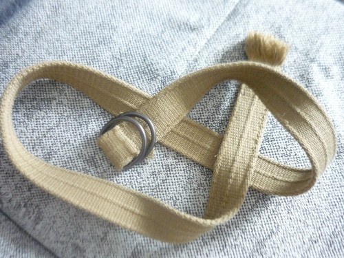 Damengürtel beige breit